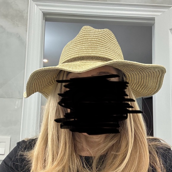 Brand new Seafolly straw sunhat. - Picture 11 of 13